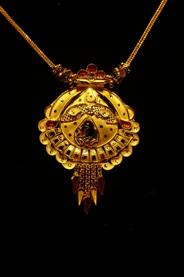 8.820 GRAMS - Image 2